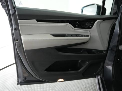 Used 2018 Honda Odyssey Elite image 44