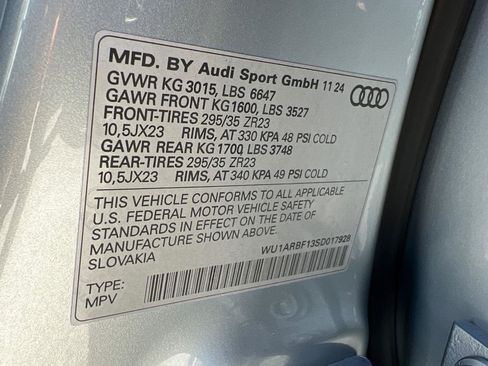 Used 2025 Audi RS Q8 performance image 35