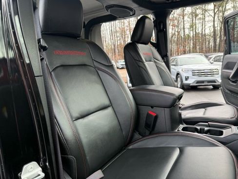 Used 2023 Jeep Gladiator Rubicon w/ Cold Weather Group image 12