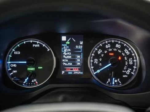 Certified 2022 Toyota RAV4 LE image 24