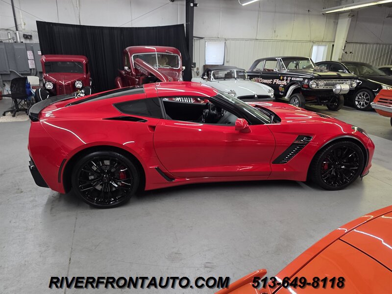 Used 2015 Chevrolet Corvette Z06 w/ 3LZ Preferred Equipment Group RWD image 8