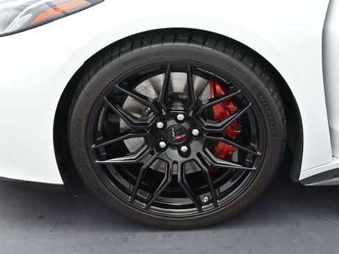 Used 2023 Chevrolet Corvette Z06 w/ Stealth Interior Trim Package RWD image 34