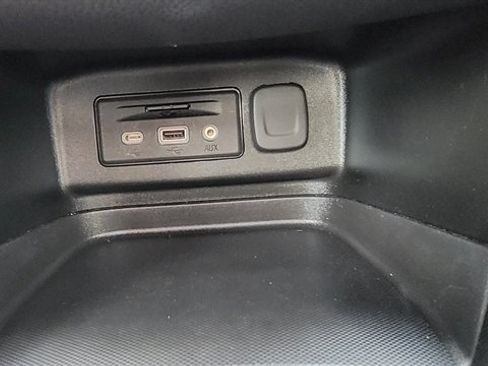 Used 2022 Chevrolet Equinox RS w/ RS Leather Package image 33