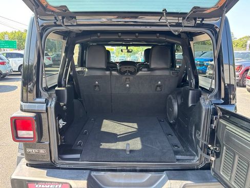 Used 2021 Jeep Wrangler Unlimited Rubicon AWD/4WD image 30