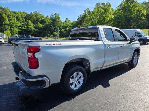 Used 2019 Chevrolet Silverado 1500 LT AWD/4WD image 8