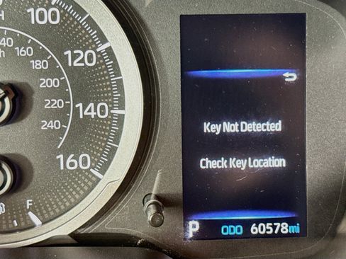 Used 2021 Toyota Corolla LE w/ LE Convenience Package FWD image 14