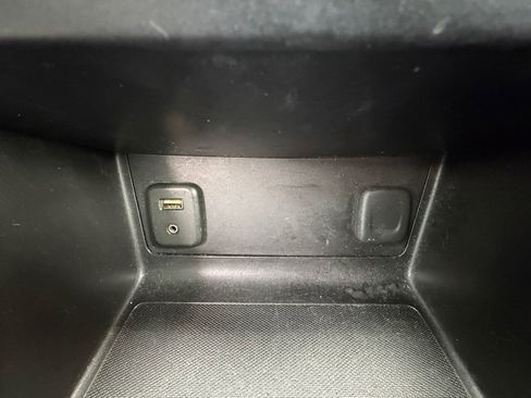 Used 2017 Chevrolet Colorado W/T w/ WT Convenience Package image 26