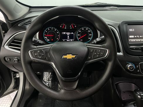 Used 2018 Chevrolet Malibu LS FWD image 21