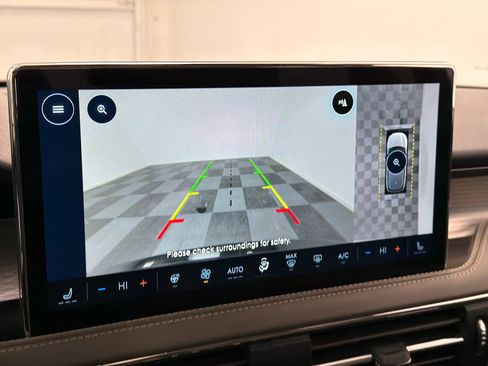 Certified 2025 Lincoln Corsair AWD w/ Equipment Group 101A image 27