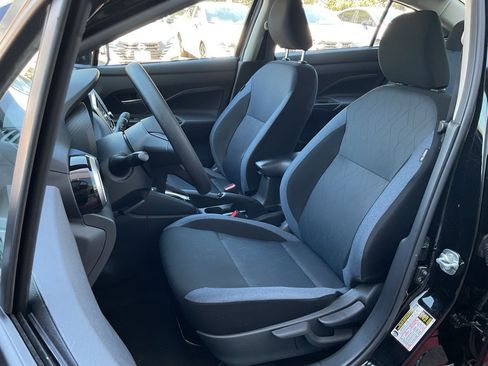 Used 2025 Nissan Versa SV image 14