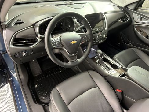 Used 2024 Chevrolet Malibu LT FWD image 4