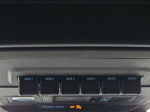 Used 2022 Ford Bronco Wildtrak image 24