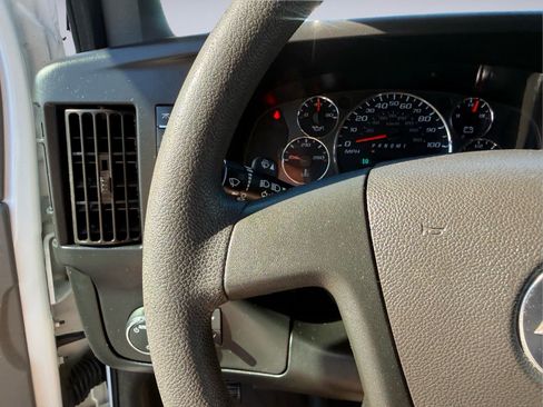 Used 2019 Chevrolet Express 2500 LS RWD image 26