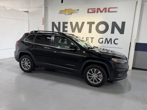 Used 2022 Jeep Cherokee Latitude Lux AWD/4WD image 2