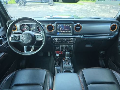 Used 2022 Jeep Gladiator Mojave w/ Cold Weather Group AWD/4WD image 18