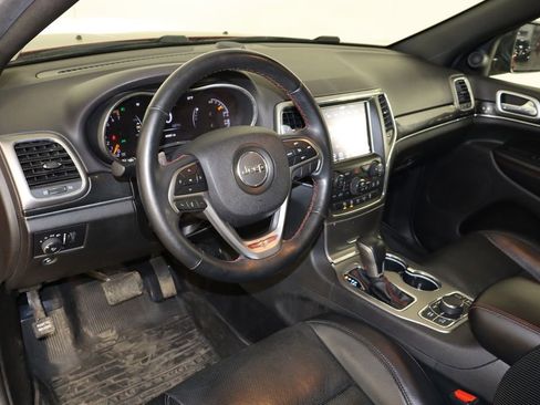 Used 2018 Jeep Grand Cherokee Trailhawk w/ Trailhawk Luxury Group image 28