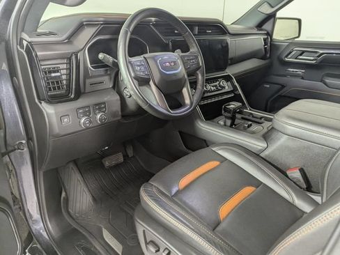 Used 2023 GMC Sierra 1500 AT4 w/ AT4 Preferred Package AWD/4WD image 11