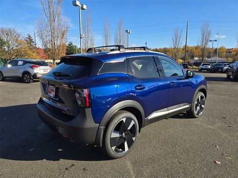 New 2026 Nissan Kicks SR w/ SR Premium Package image 5