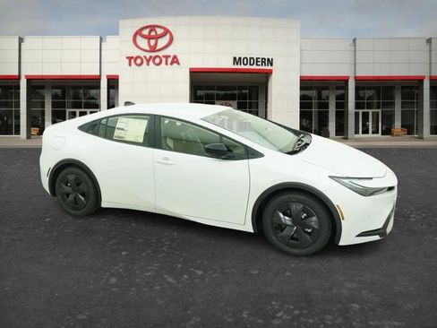 New 2026 Toyota Prius SE image 8