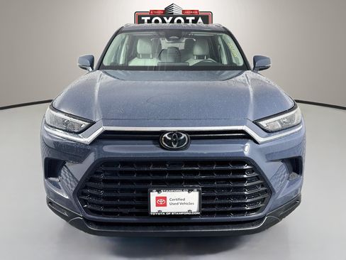 Certified 2025 Toyota Grand Highlander FWD image 2