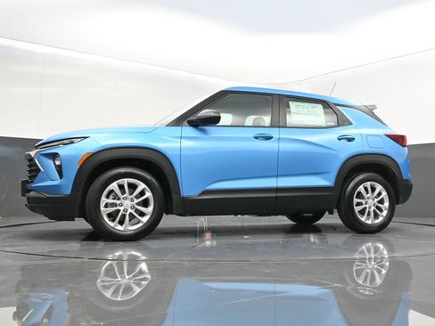 Used 2026 Chevrolet TrailBlazer LS w/ LS Confidence Package image 38