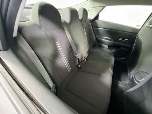 Used 2023 Hyundai Elantra SEL FWD image 24