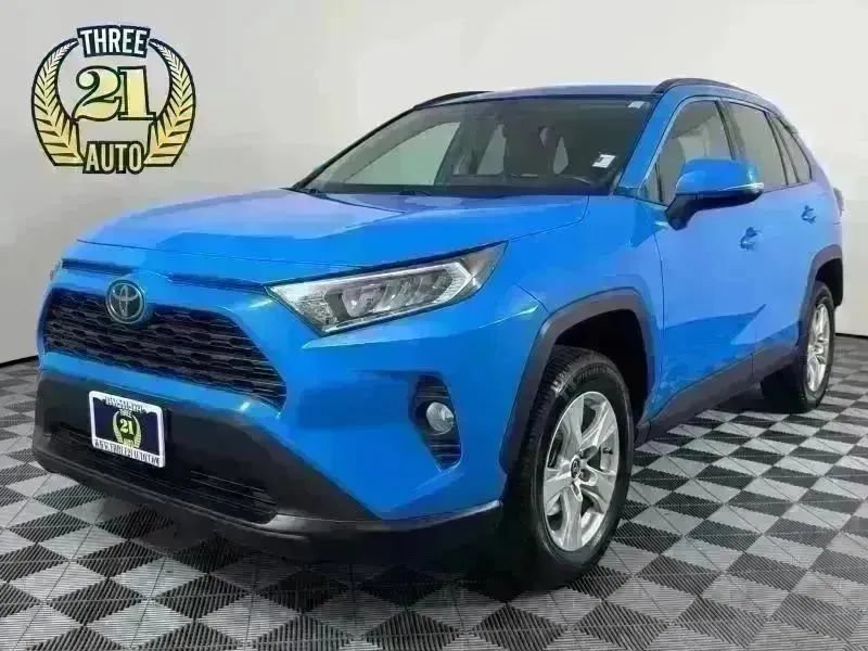 Used 2019 Toyota RAV4 XLE AWD/4WD image 41