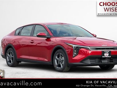 New 2025 Kia K4 LXS