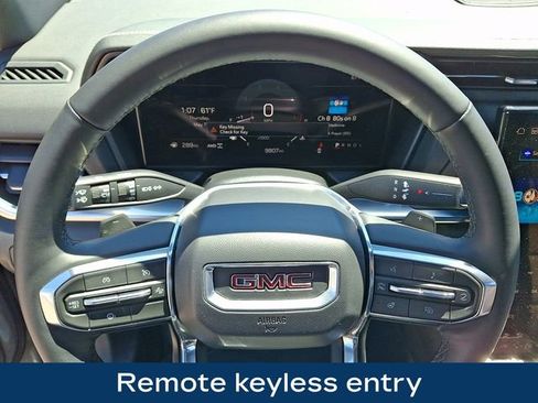 Used 2025 GMC Terrain Elevation AWD/4WD image 4