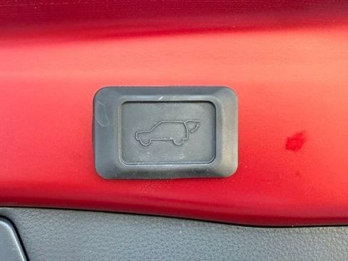 Used 2025 Toyota RAV4 XLE Premium w/ Weather Package AWD/4WD image 10