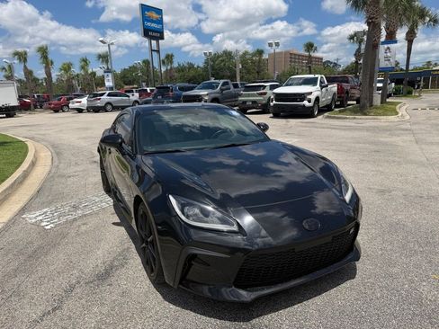 Used 2022 Toyota GR86 Premium RWD image 2