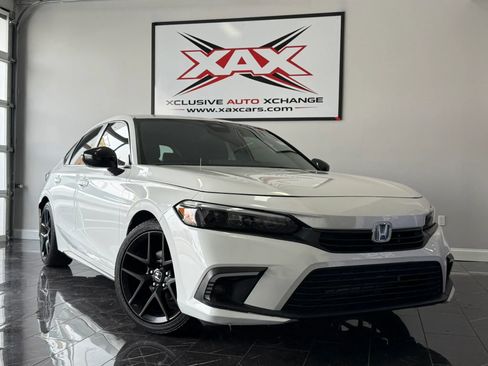 Used 2022 Honda Civic Sport image 1