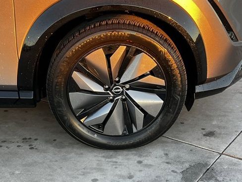 Used 2024 Nissan Ariya FWD image 9