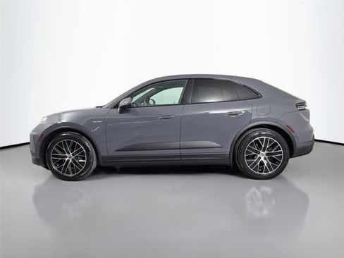 Certified 2025 Porsche Macan Electric RWD image 2