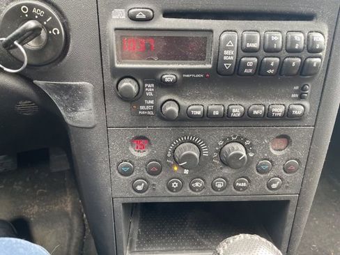 Used 2006 Pontiac Grand Prix GT w/ Premium Package image 13