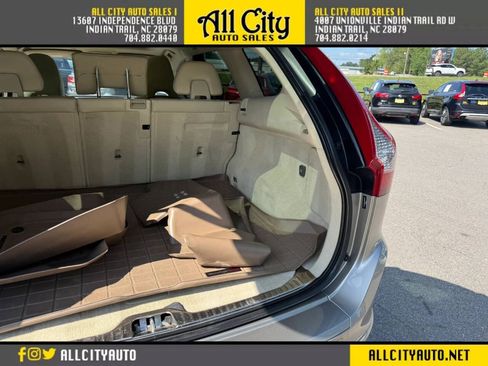 Used 2015 Volvo XC60 T5 Premier w/ Proximity Package FWD image 41