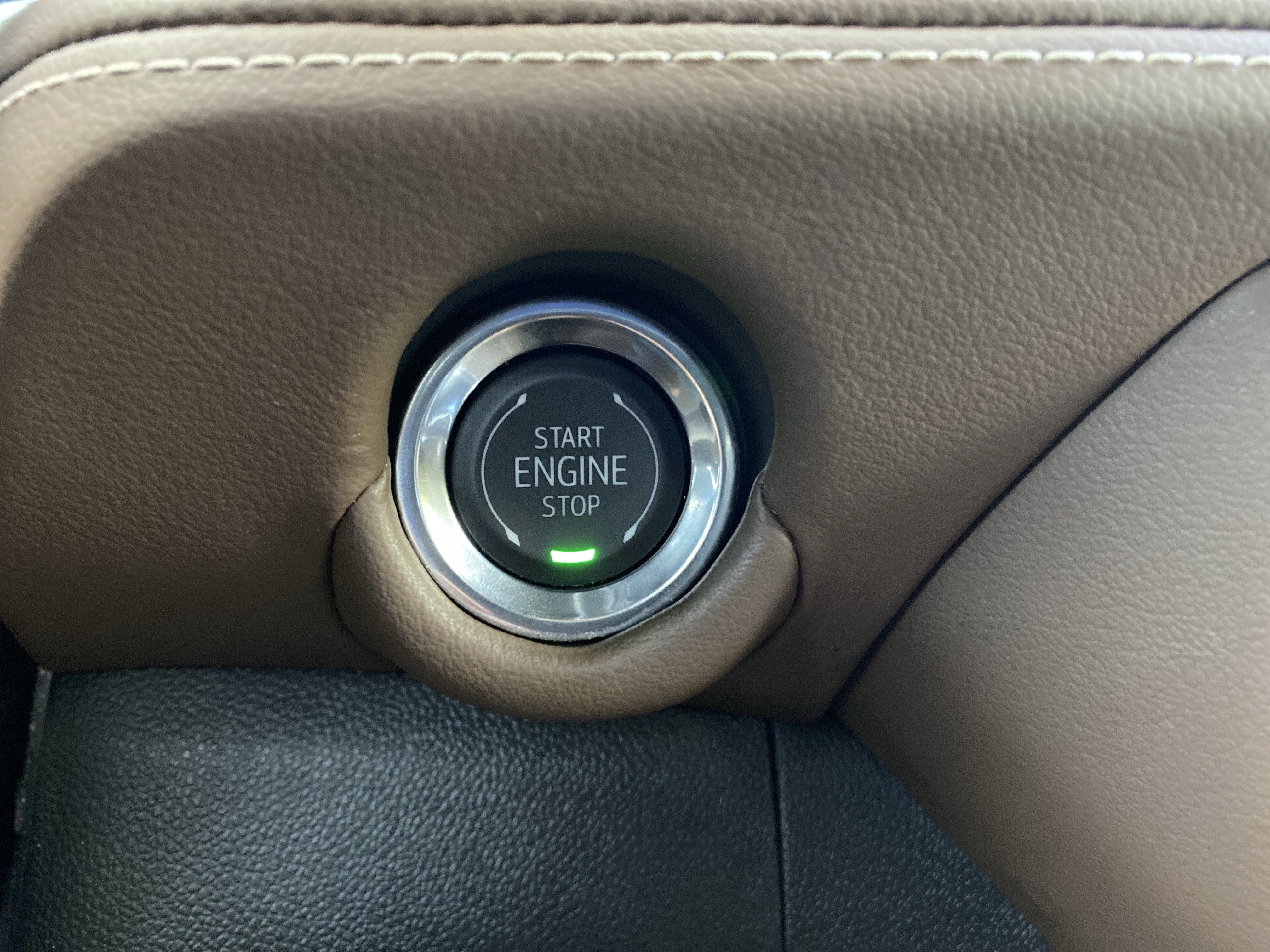Used 2025 Chevrolet Tahoe High Country AWD/4WD image 29