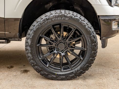 Used 2024 Ford F150 King Ranch w/ FX4 Off-Road Package AWD/4WD image 12