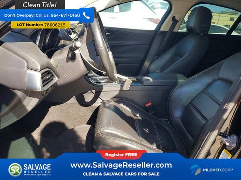 Used 2017 Jaguar XE Prestige RWD image 9
