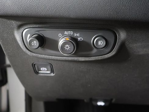 Used 2021 GMC Terrain SLT w/ Infotainment Package II AWD/4WD image 39