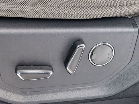 Used 2016 Ford F150 XLT w/ Equipment Group 302A Luxury image 13