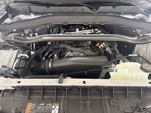 New 2025 Ford Explorer ST-Line w/ Premium Package AWD/4WD image 32