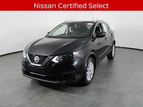 Certified 2020 Nissan Rogue Sport SV FWD image 2