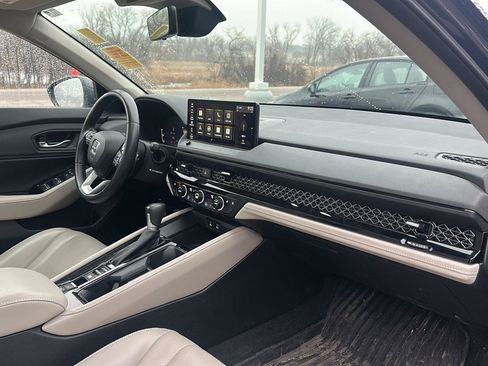 Used 2023 Honda Accord Touring image 25