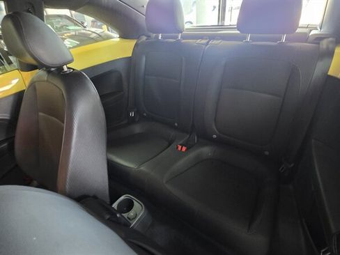 Used 2012 Volkswagen Beetle 2.5 FWD image 19