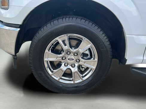 Used 2017 Ford F150 XLT w/ Equipment Group 302A Luxury RWD image 29