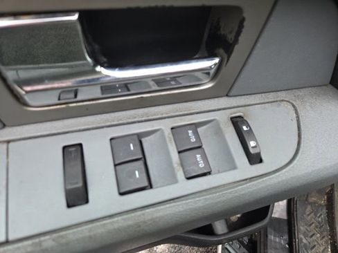 Used 2011 Ford F150 XLT w/ XTR Pkg image 17