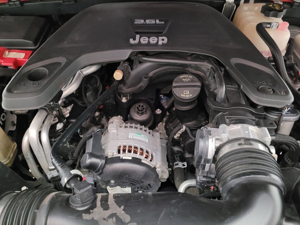 Used 2018 Jeep Wrangler Sport AWD/4WD image 30