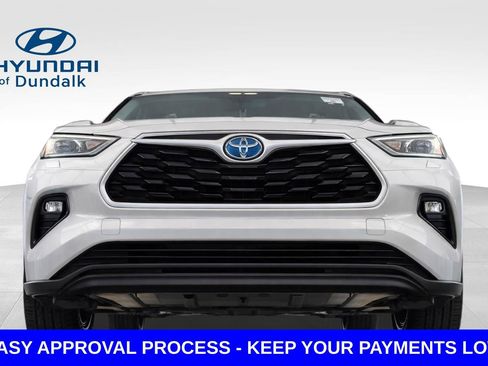 Used 2021 Toyota Highlander XLE FWD image 8
