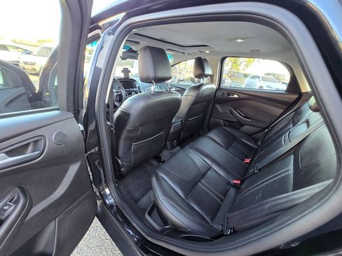 Used 2012 Ford Focus Titanium FWD image 25